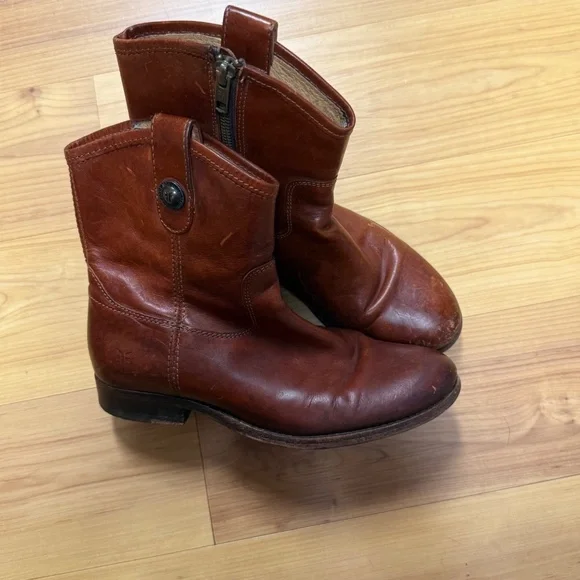 FRYE Women's Melissa Button Short Boot Booties Sz US 6 B Brown Leather - Picture 2 of 16